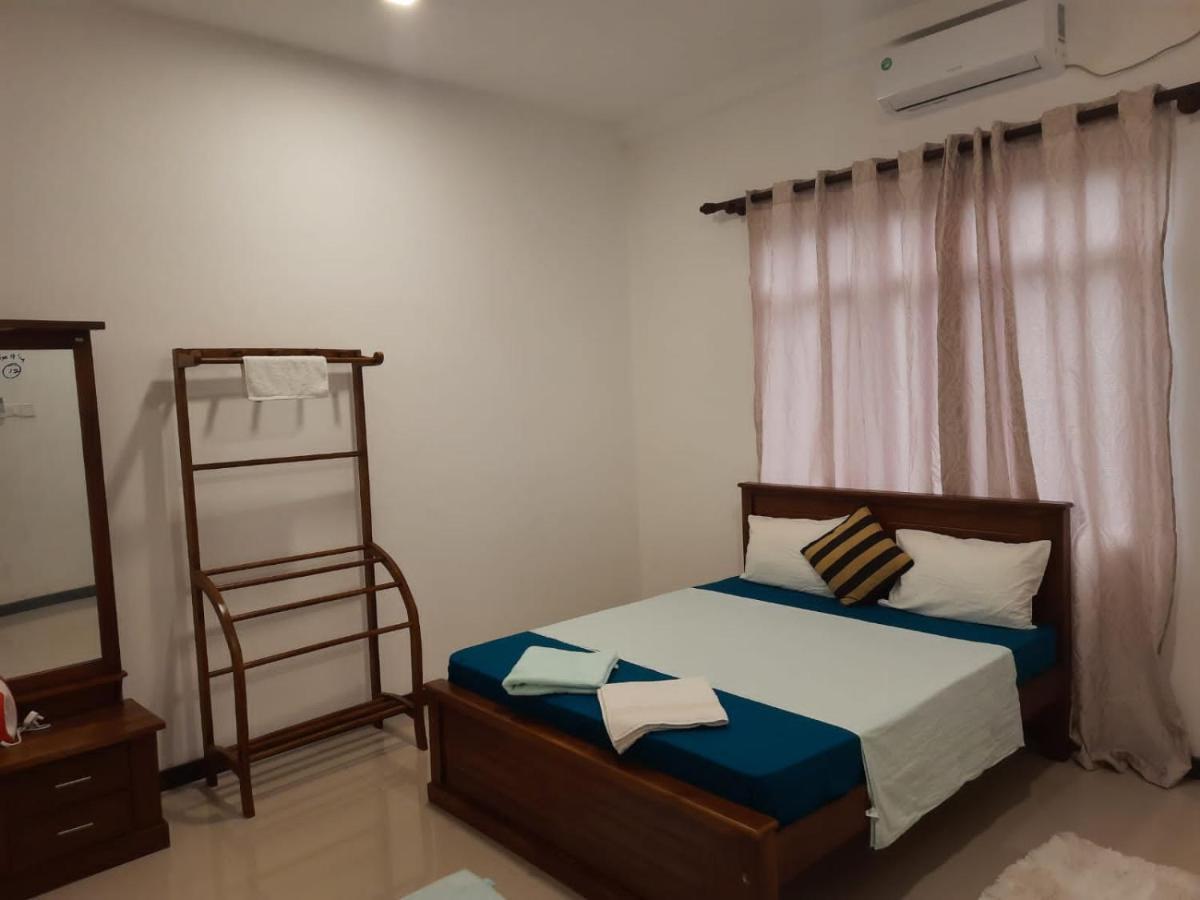 Minuwangoda Vidushi Home מראה חיצוני תמונה