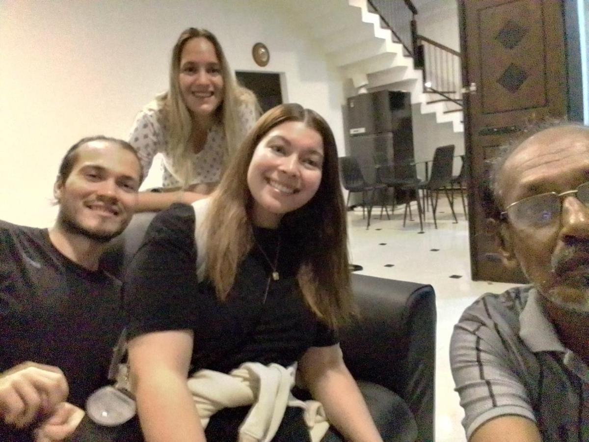Minuwangoda Vidushi Home מראה חיצוני תמונה
